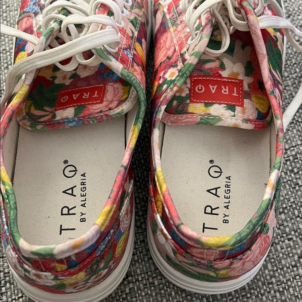 Women’s Traq by Alegria Sneaq Floral Dream Knit Sneakers Size 41 (10.5-11) - Picture 10 of 12